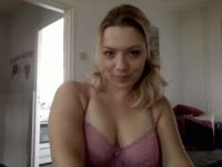 Lekker webcam sexchatten met zustertj85  uit Roermond
