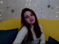 Webcam sexchat met hotkamilla uit Latviai