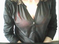 Lekker webcam sexchatten met ladycurly  uit  