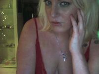 Lekker webcam sexchatten met lisanneslett  uit  